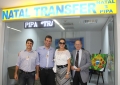 Os sócios Mário e Arthur da Natal Transfer com a secretária Estadual de Turismo, Gina Robinson, e o jornalista Liszt Madruga.