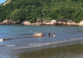 Na praia de Ponta Negra os pescadores ainda saem com suas jangadas para o mar.